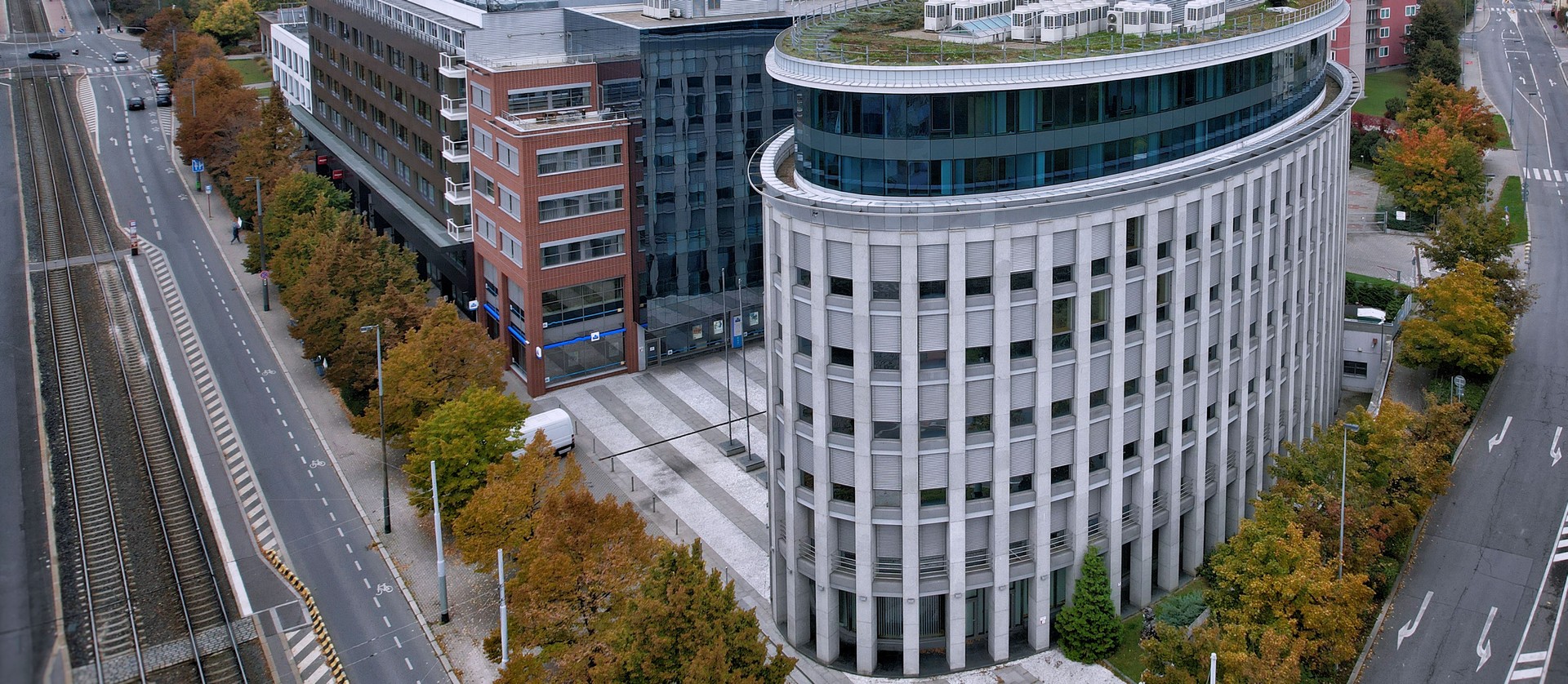 <p><strong>VINICE II</strong><br />
For more info, please call +420 704 612 931</p>