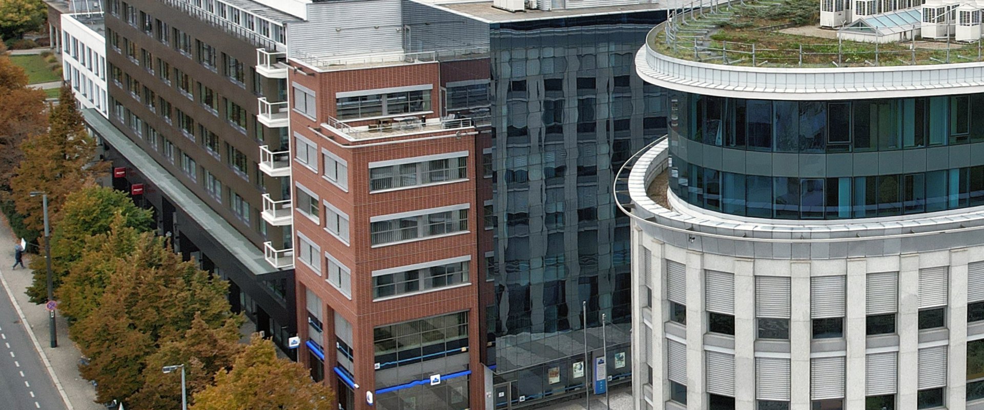 <p>Excellent transport links</p>